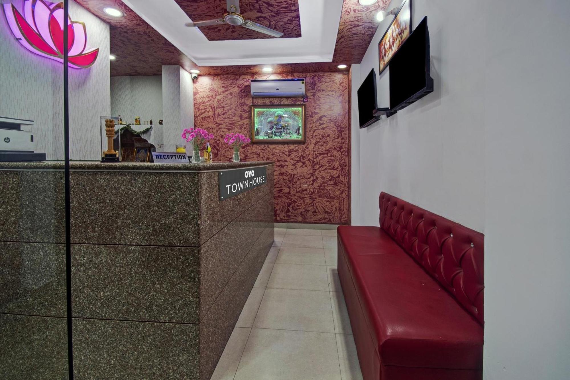 Hotel Townhouse The Lotus Jaipur Exterior foto